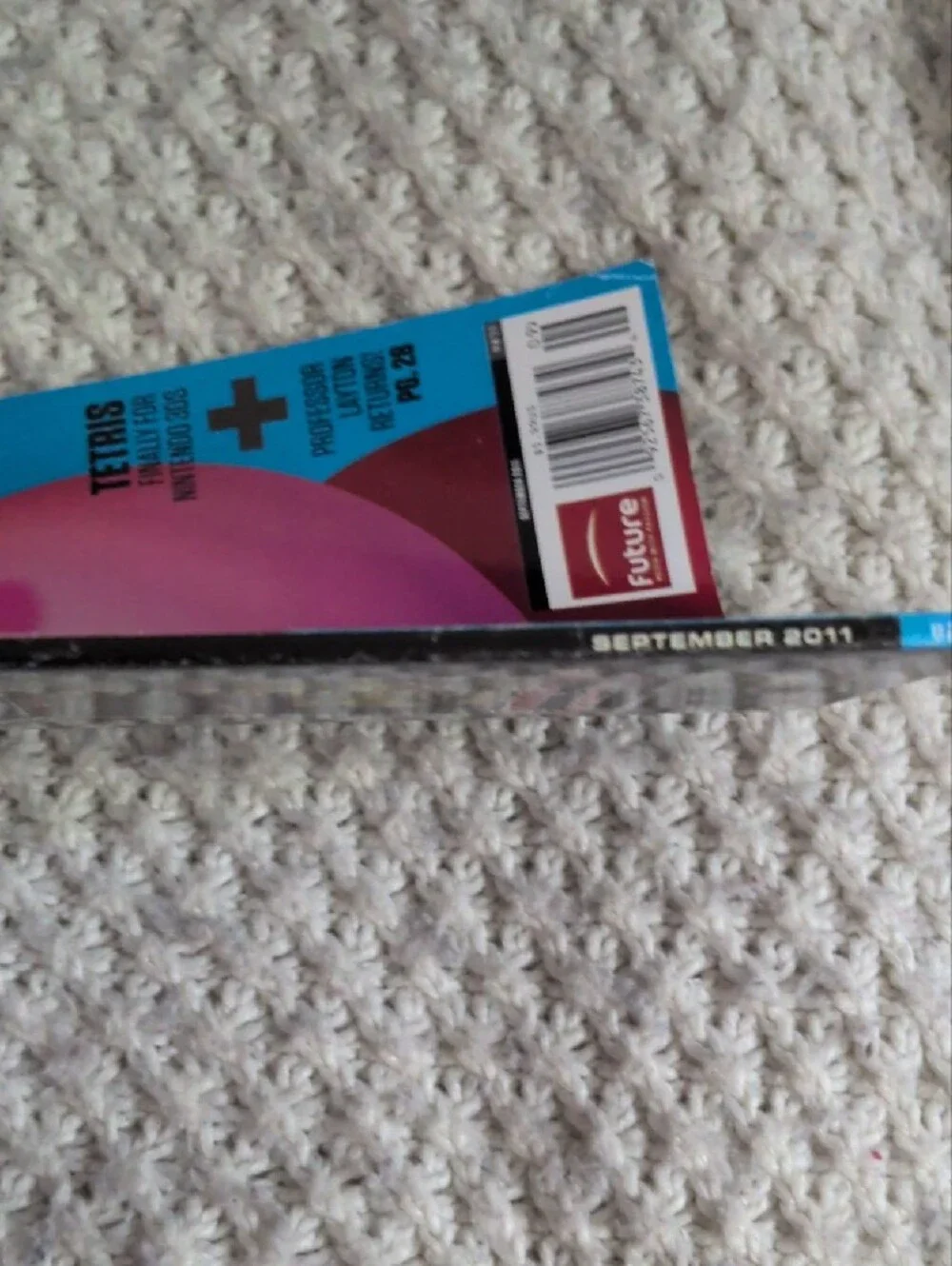 Nintendo Power Magazine #v271 September 2011 Double Kirby